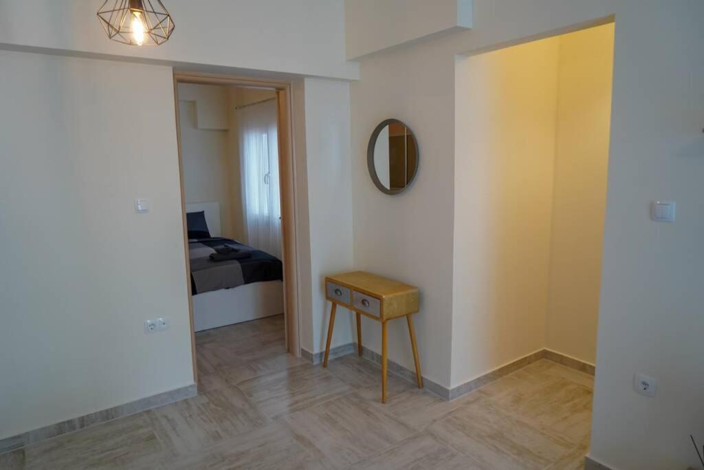 Modern Apartment In The City Center Ioannina Ngoại thất bức ảnh